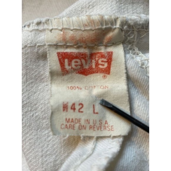 Vintage 70’s Mens Size 42” Levi’s 550 Relaxed Fit White Denim Shorts Made in USA - Picture 4 of 11